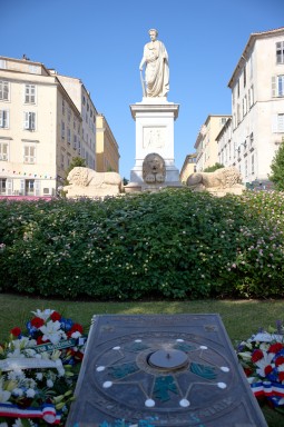 L1000364.jpg