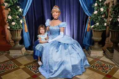 2025-10-27---Magic-Kingdom-Park---Cinderellas-royal-table_7.jpeg