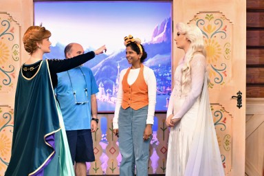 2025-10-28---Epcot---Frozen_10.jpeg
