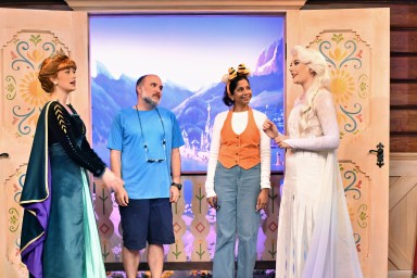 2025-10-28---Epcot---Frozen_5.jpeg