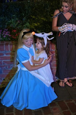 2025-10-28---Magic-Kingdom-Park---Mad-tea-party_2.jpeg