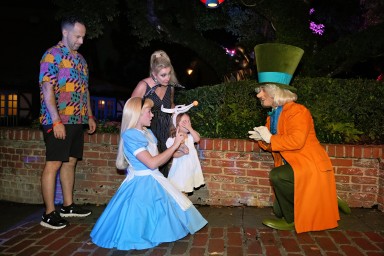 2025-10-28---Magic-Kingdom-Park---Mad-tea-party_9.jpeg
