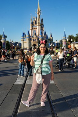 2025-10-28---Magic-Kingdom-Park---The-plaza-restaurant_13.jpeg