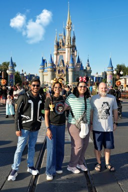 2025-10-28---Magic-Kingdom-Park---The-plaza-restaurant_5.jpeg