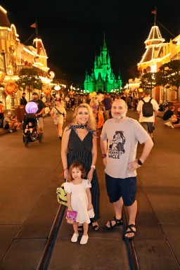 2025-10-29---Magic-Kingdom-Park---Main-street-usa_8.jpeg
