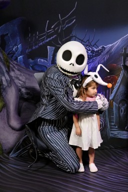2025-10-29---Magic-Kingdom-Park---Town-square-theater.jpeg