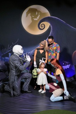 2025-10-29---Magic-Kingdom-Park---Town-square-theater_10.jpeg