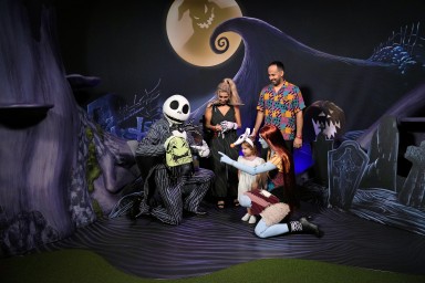 2025-10-29---Magic-Kingdom-Park---Town-square-theater_3.jpeg