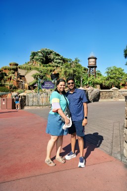 2025-10-30---Magic-Kingdom-Park---Frontierland_4.jpeg