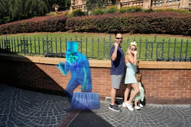 2025-10-30---Magic-Kingdom-Park---Haunted-mansion.jpeg