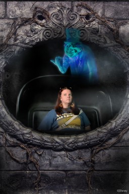 2025-10-30---Magic-Kingdom-Park---Haunted-mansion_8.jpeg