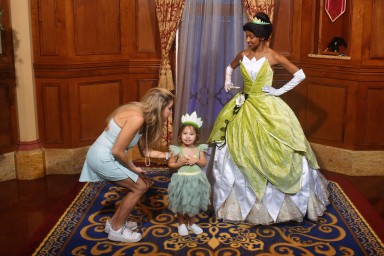 2025-10-30---Magic-Kingdom-Park---Princess-fairytale-hall_12.jpeg