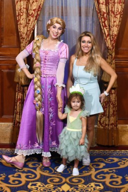 2025-10-30---Magic-Kingdom-Park---Princess-fairytale-hall_28.jpeg