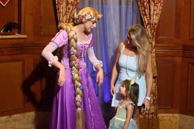 2025-10-30---Magic-Kingdom-Park---Princess-fairytale-hall_31.jpeg