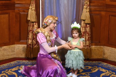 2025-10-30---Magic-Kingdom-Park---Princess-fairytale-hall_37.jpeg