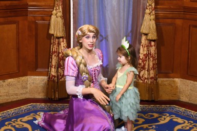 2025-10-30---Magic-Kingdom-Park---Princess-fairytale-hall_43.jpeg