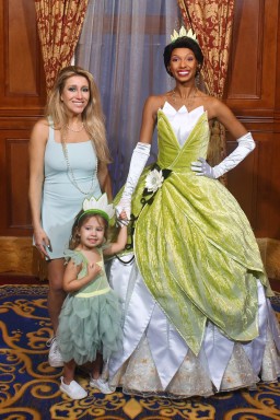 2025-10-30---Magic-Kingdom-Park---Princess-fairytale-hall_9.jpeg